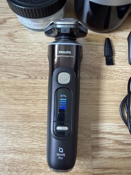 Aparat ras electric Philils i9000 prestige ultra ca nou, garantie 12.2032