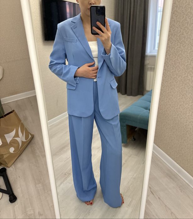 Продам костюм ZARA