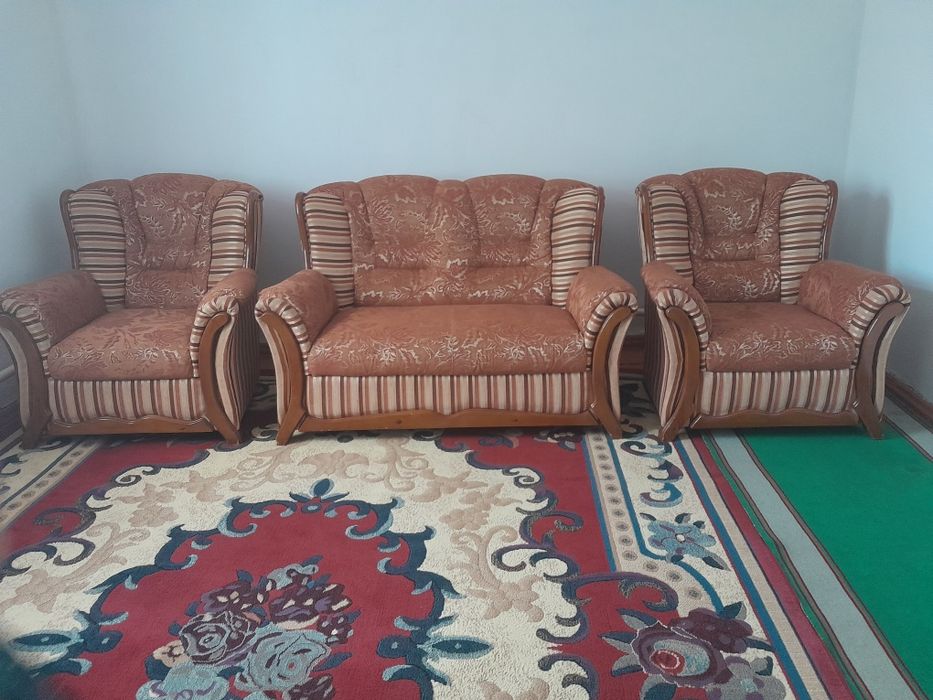 СРОЧНО!!!Жұмсақ диван, 2 креслосымен сатылады