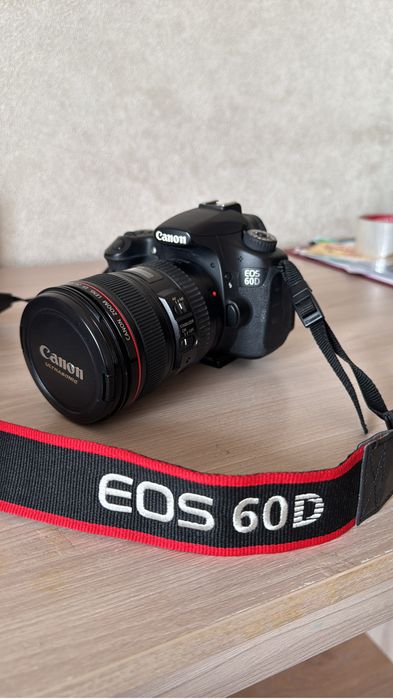 Фотоаппарат Canon EOS 60D
