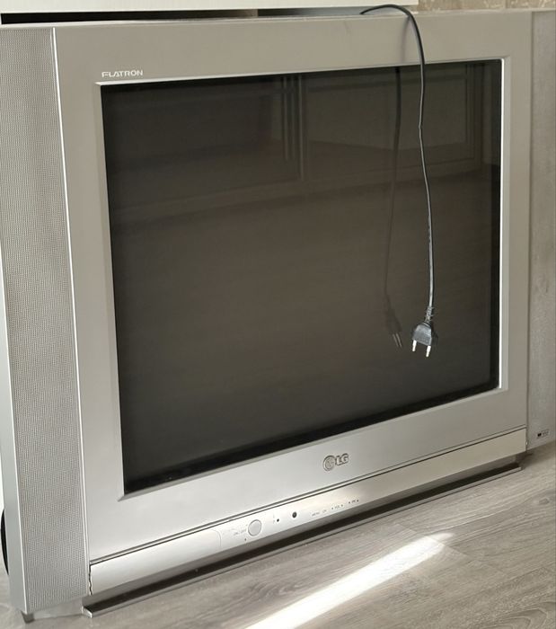 Продам телевизор рабочий