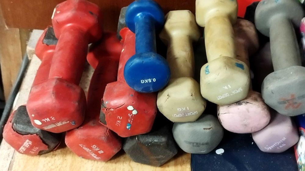 Гирички по 1кг, 2кг - фитнес дъмбели