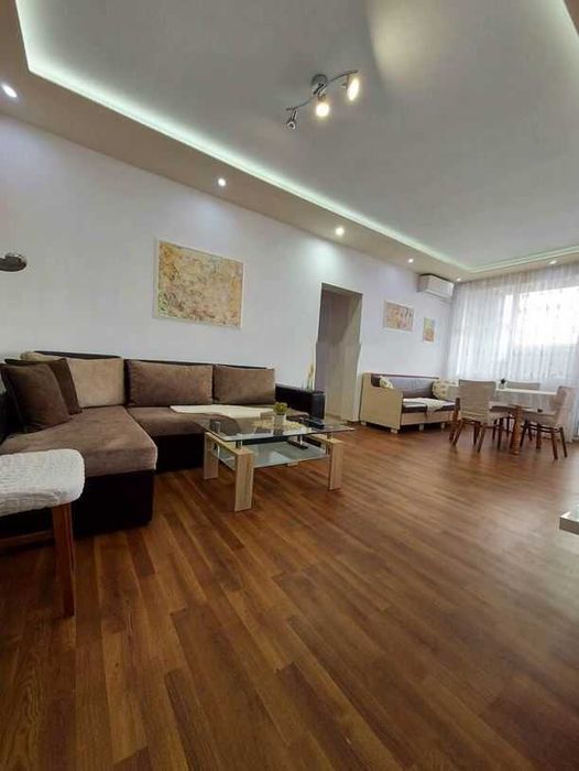 Дава се под наем Двустаен апартамент в Пловдив, Тракия - 60 кв.м за 450 € - Снимка #1