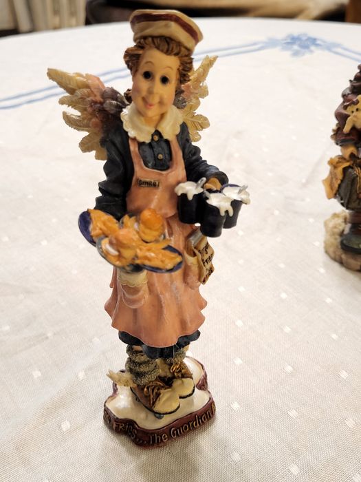 ОСЕМ Колекционерски фигурки на   "BOYS BEARS&FRIENDS "