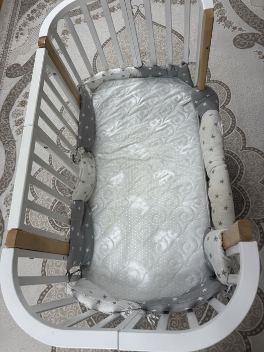 Детский манеж с двумя матрасами