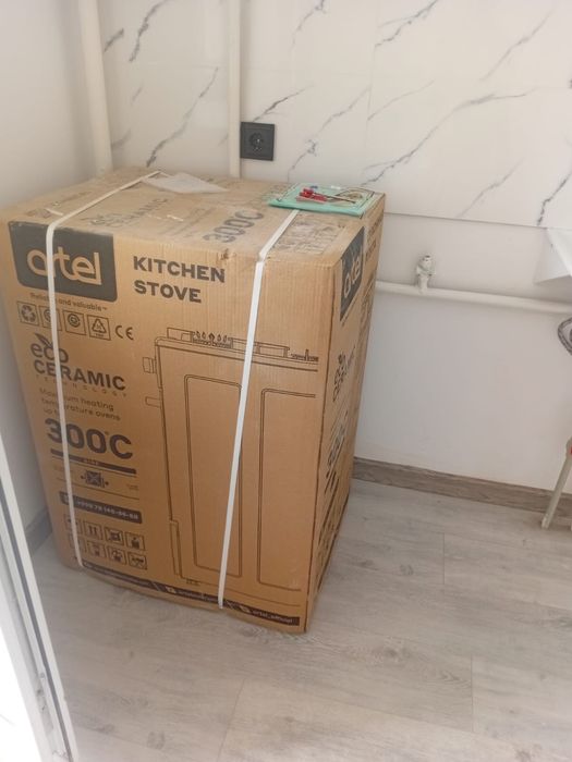 Новая кухонная плита Artel Eco Ceramic (в упаковке