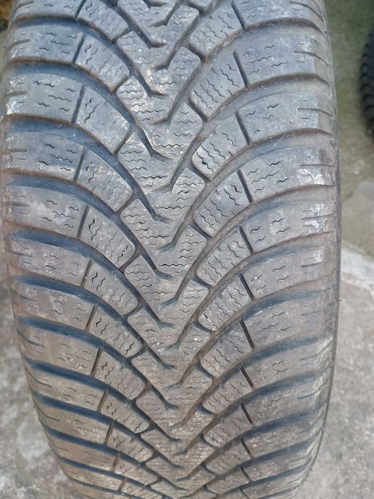 Anvelope 205/60/16 M+S,pe jante otel cu senzori presiune VW Sharan