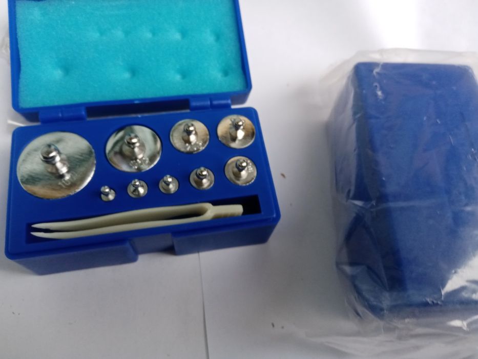 Набор гирь лабораторных