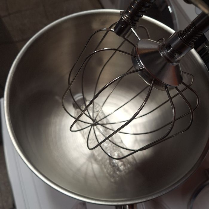 Кухненски робот 12 литра 1800 вата