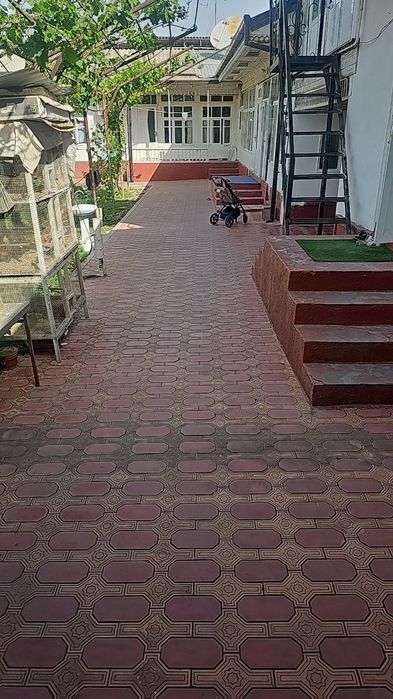 Sergeli tumani Xon Saroy mehmonxonasi yonida