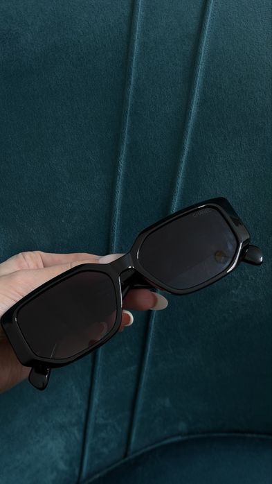 солнцезащитные очки Chanel