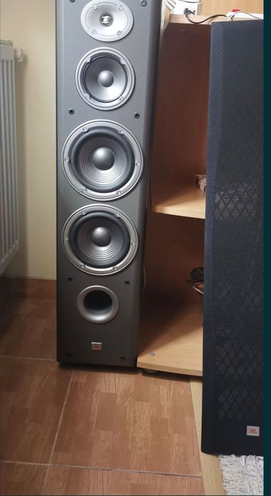 JBL Northridge E80
Ma despart de ele pt ca