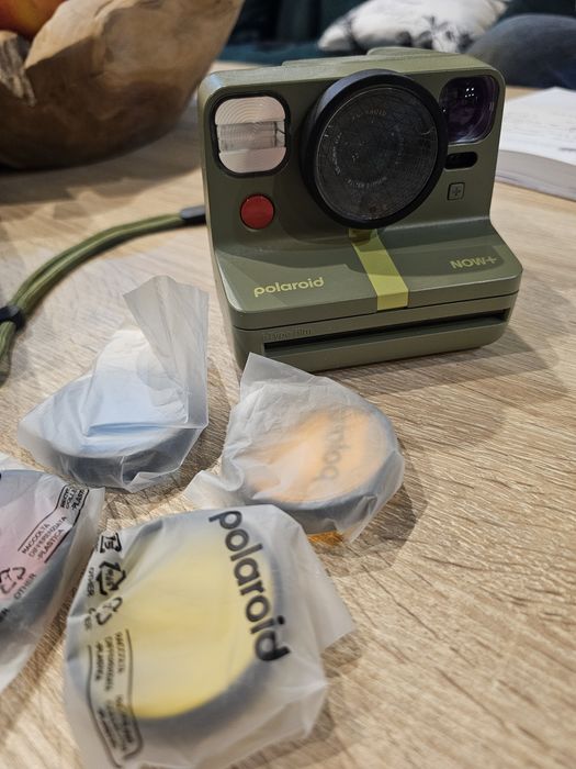 Polaroid  NOW + generation 2