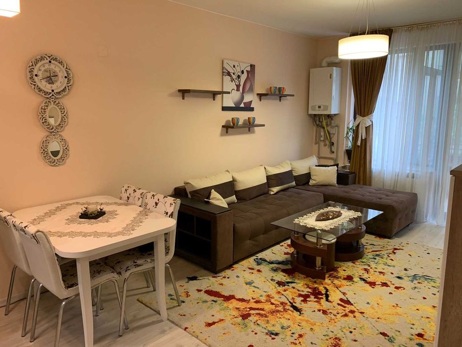 Дава се под наем Двустаен апартамент в София, Център - 58 кв.м за 420 € - Снимка #1