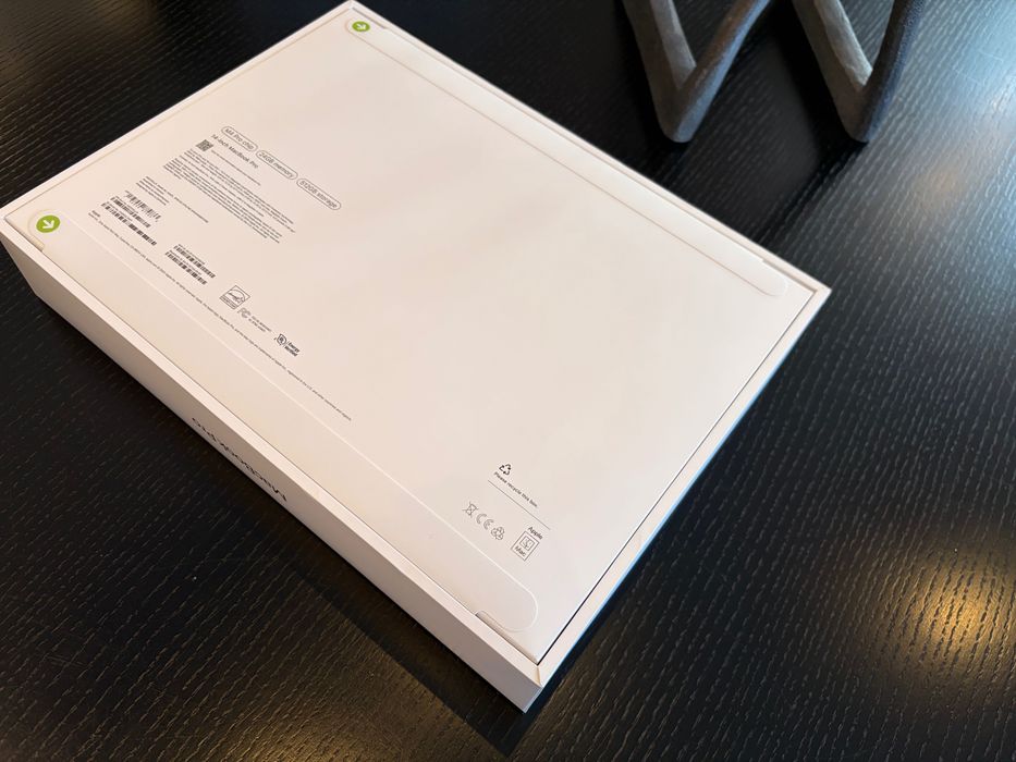 MacBook Pro 14 inch M4 pro 512gb