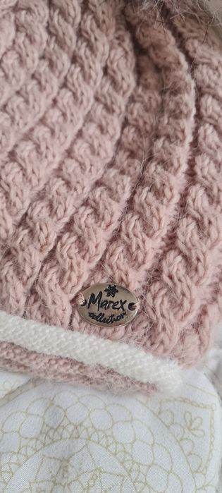 Детска шапка за момиче