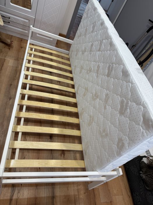 Продам кровать состояние отличное