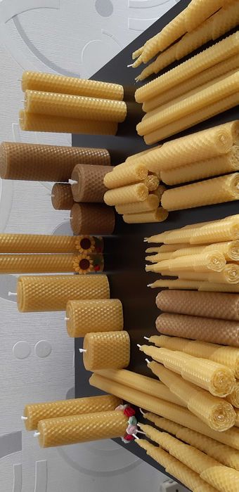 Ръчно изработени восъчни свещи