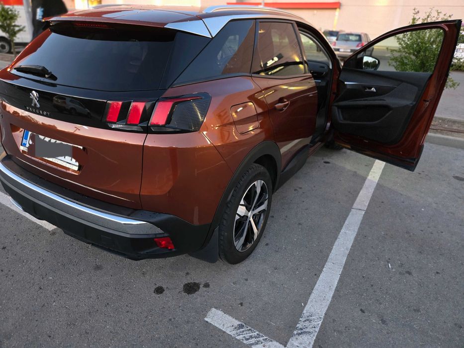 Продавам Пежо Peugeot 3008 1.5 Blue HDI  SUV