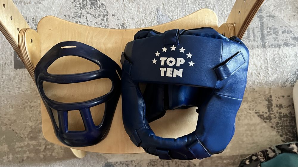 Продам Шлем для карате