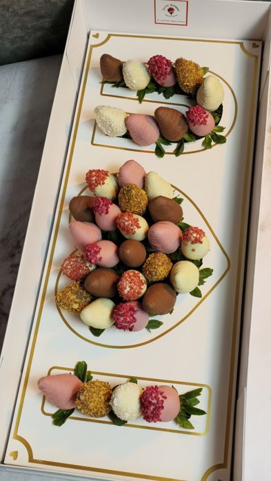 Клубника в шоколаде, шоколад оригинал Callebaut