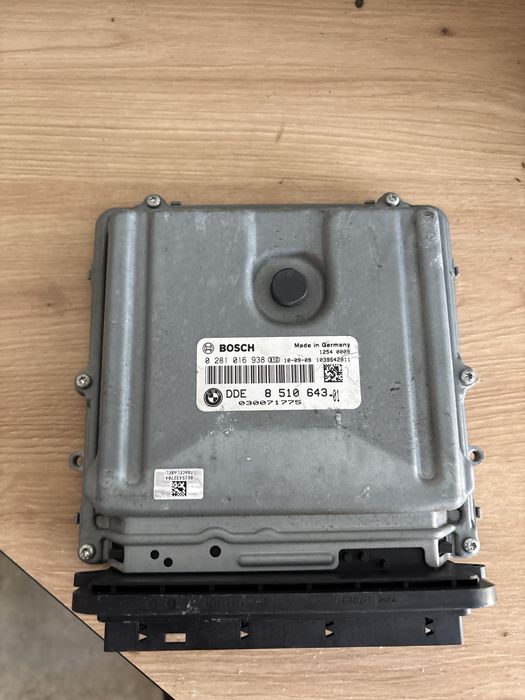 Оригинален ECU DDE BMW Bosch 0281016938 / BMW 8510643