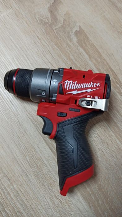 Autofiletanta m12 milwaukee model destinat pietei de America