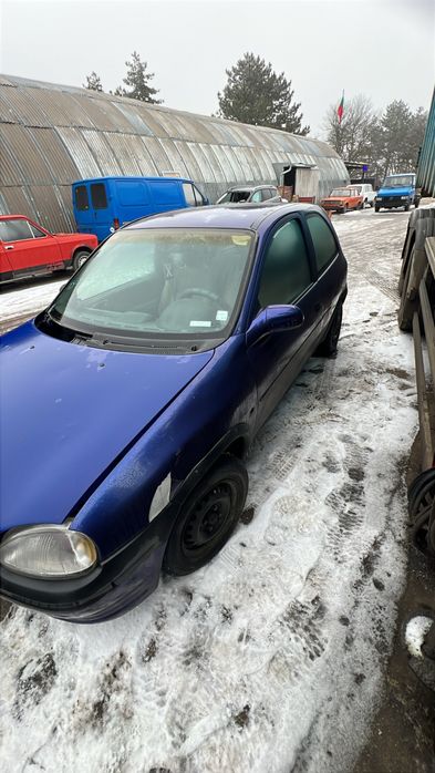 Opel Corsa B НА ЧАСТИ
