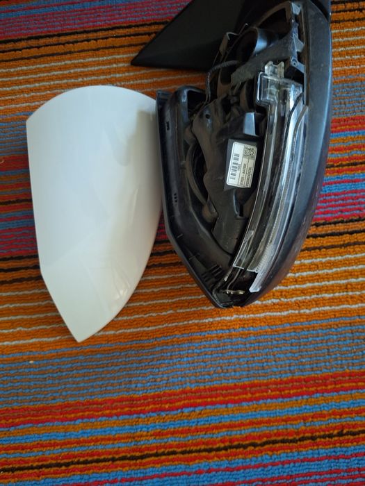 Продам зеркало боковое Элантра