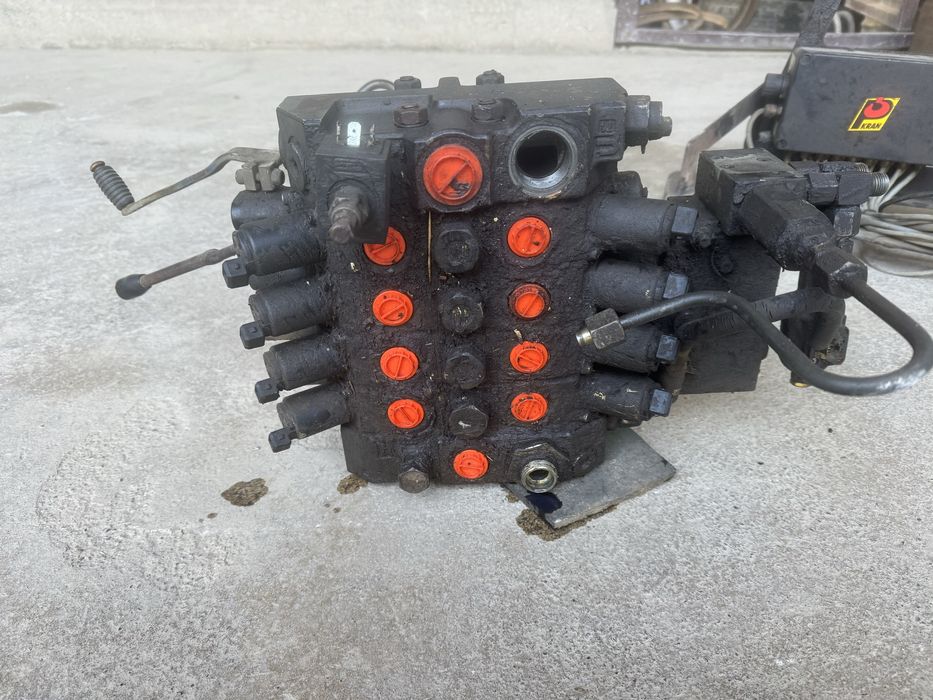 Распределител palfinger