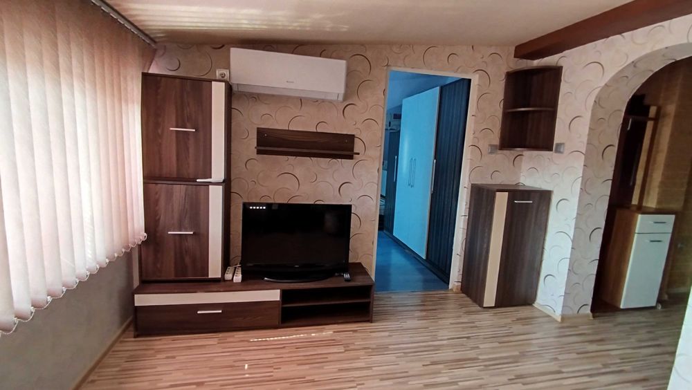 Продава се Ателие в Плевен, Широк център - 52 кв.м за 1097 €/кв.м - Снимка #12