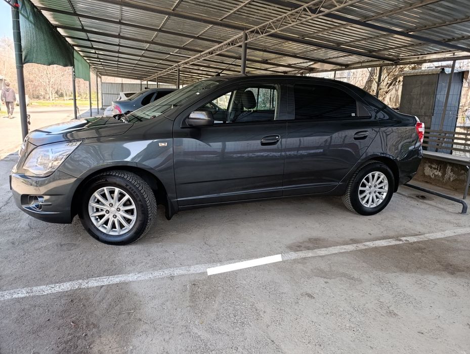 Продаётся автомобиль кобальт