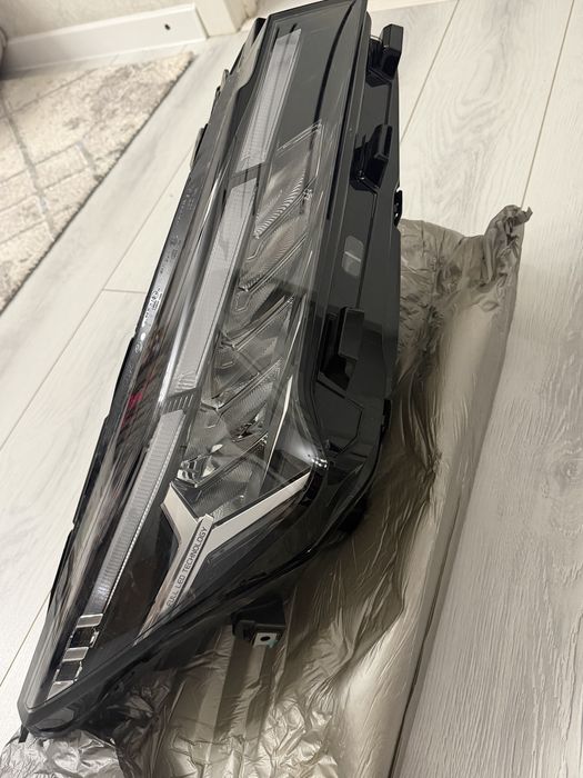 Фары Geely Coolray 2025
