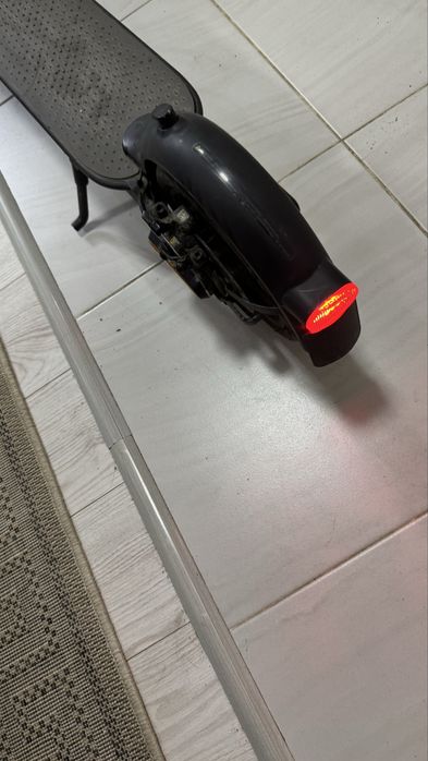 Продаю электросамокат Xiaomi