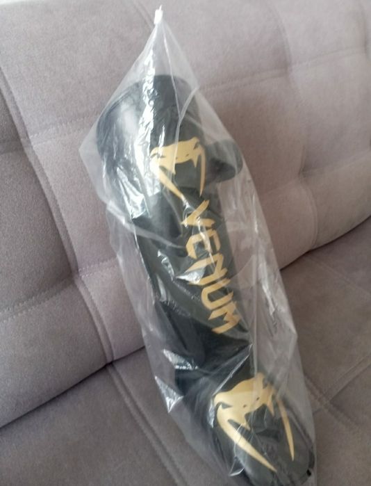 Футы - защита для ног.