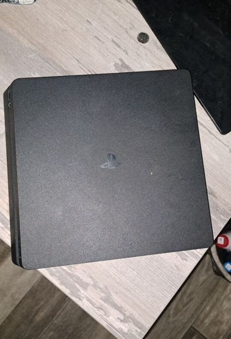 Ps4 slim 1  tb прошитый