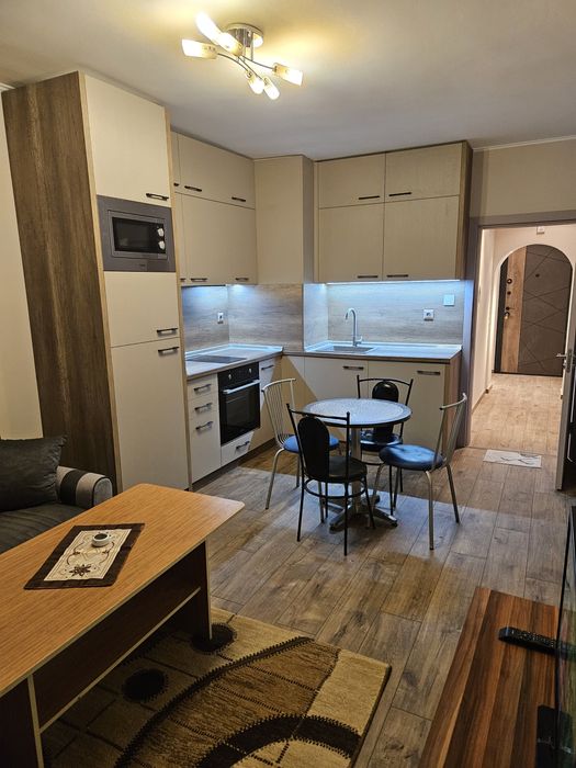 Дава се под наем Тристаен апартамент в Сливен, Българка - 70 кв.м за 331.5 € - Снимка #7