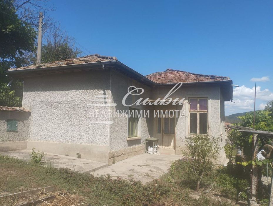 Самостоятелна ТУХЛЕНА къща - с.Ивански