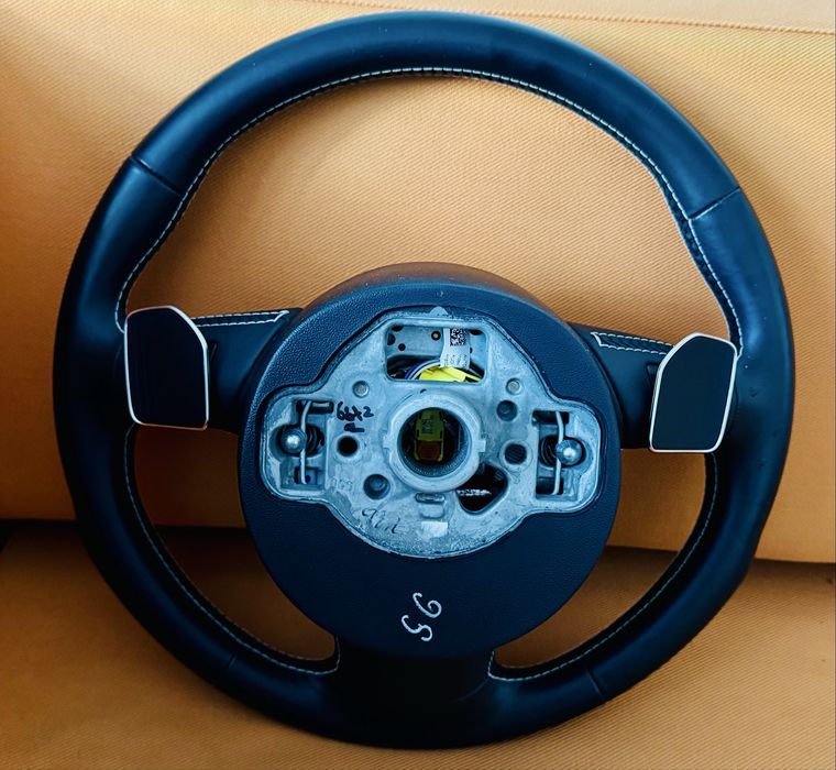 Оригинален волан за Ауди S6