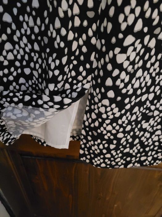 Vand rochie de seara, Italia