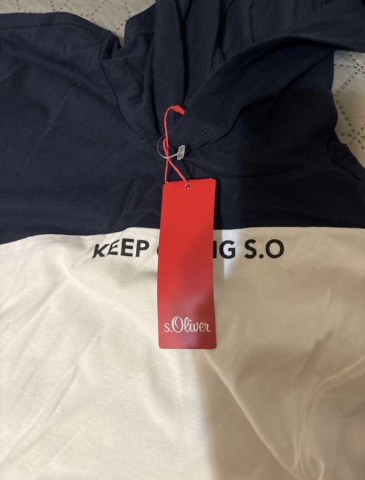 Tricou cu maneca lunga si gluga S.Oliver