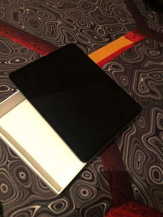 IPad pro (13-дюймовый, M4]