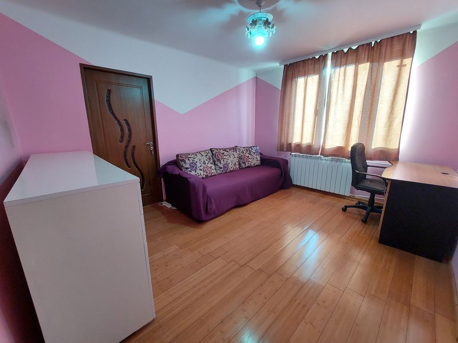 Închiriez Apartament cu 2 Camere la 5 Minute de Piața Rogerius