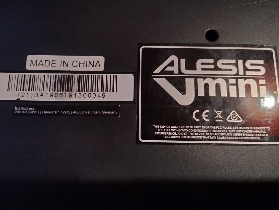 Контролер, миксер ALESIS