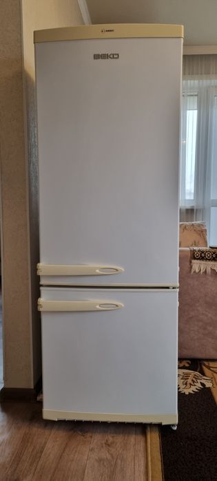 Продаю холодильник BEKO