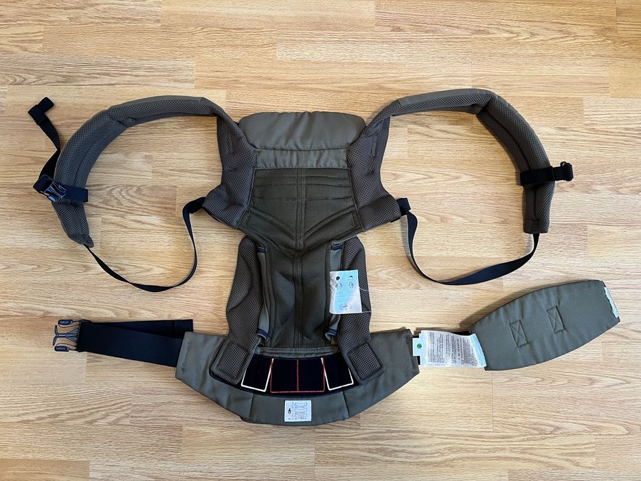 Marsupiu Ergobaby Omni 360 Cool Air Mesh, Khaki/Verde