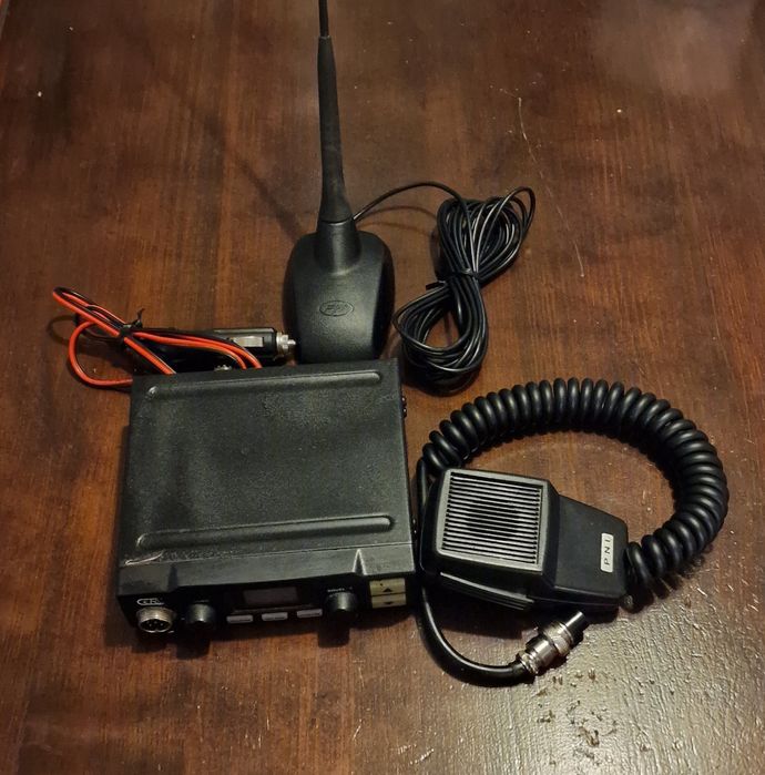 Statie auto + antena PNI