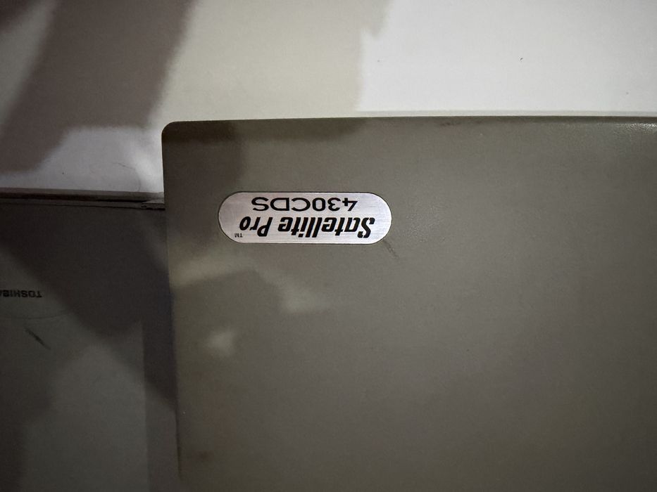 Продам раритет Ноутбук Toshiba