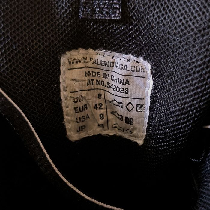Фирменные.Оригинальные кроссовки BALENCIAGA Track 42
