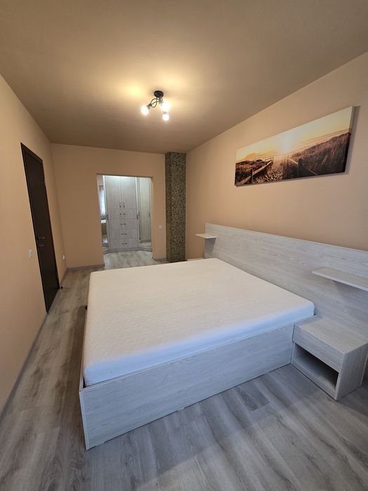 Duplex 3 camere pe doua niveluri cu o suprafață de 100 m2